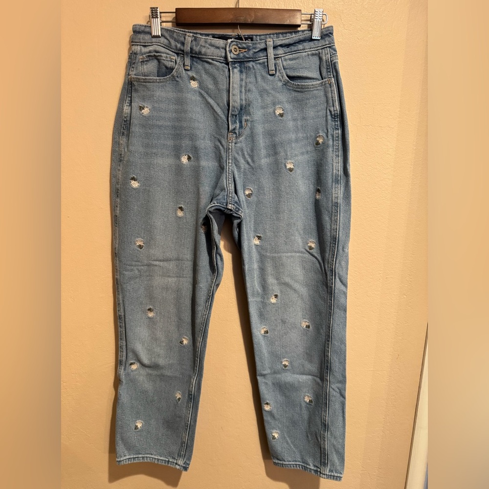 Vintage Hollister Light Blue Distressed Skinny Jeans with Embroidered Daisys